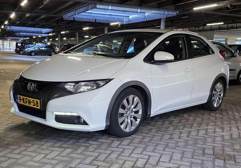 Occasion 2013 Honda Civic Sport Hatchback | € 7.900 (Eerlijke prijs) - Afbeelding 1/4