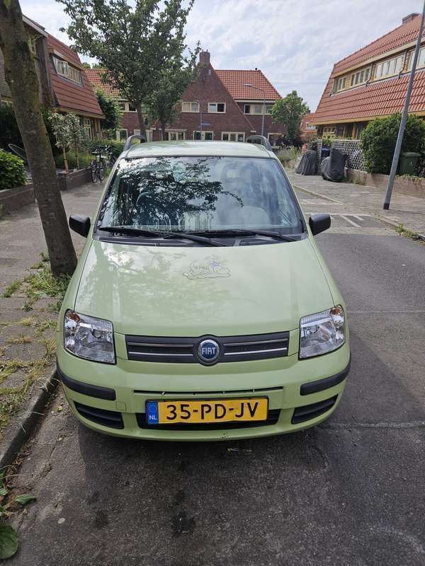 Groen Gebruikt 2004 Fiat Panda Dynamic Hatchback | € 1.650 (Eerlijke prijs) - Afbeelding 1/4