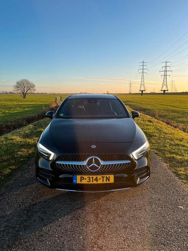 Gebruikt 2018 Mercedes A180 | € 17.950 (Super prijs) - Afbeelding 1/4