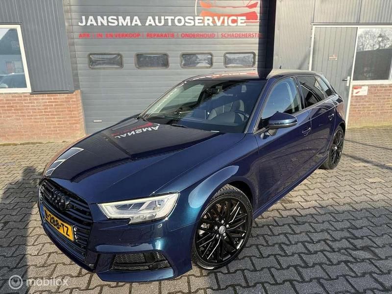 Occasion Audi A3 Sportback S-Line 191 PK (140 kW) 2018 Blauw Hatchback