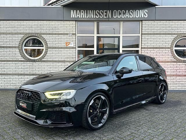 Zwart (metallic) Gebruikt 2020 Audi RS3 Sportback Comfort Hatchback | € 42.950 (Goede deal) - Afbeelding 1/4