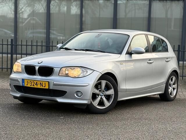 Occasion BMW 118 129 PK (94 kW) 2005 Grijs Hatchback