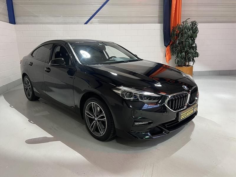 Zwart Gebruikt 2021 BMW 218 Basis Coupé | € 23.950 (Goede deal) - Afbeelding 1/4