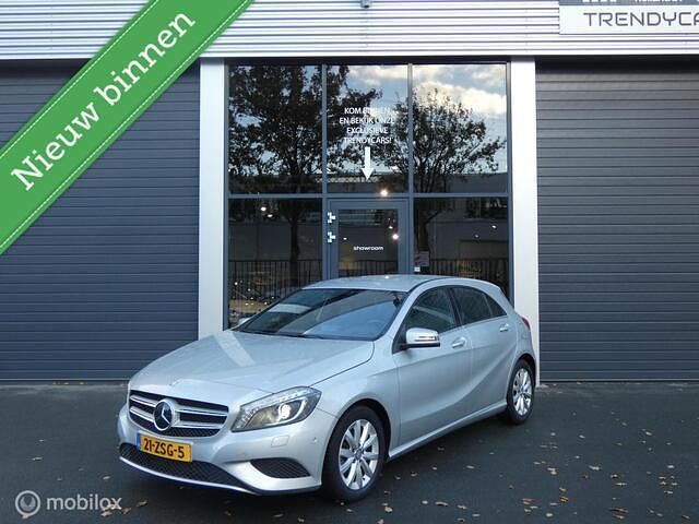 Grijs Gebruikt 2013 Mercedes A180 Ambition Hatchback | € 9.995 (Eerlijke prijs) - Afbeelding 1/4