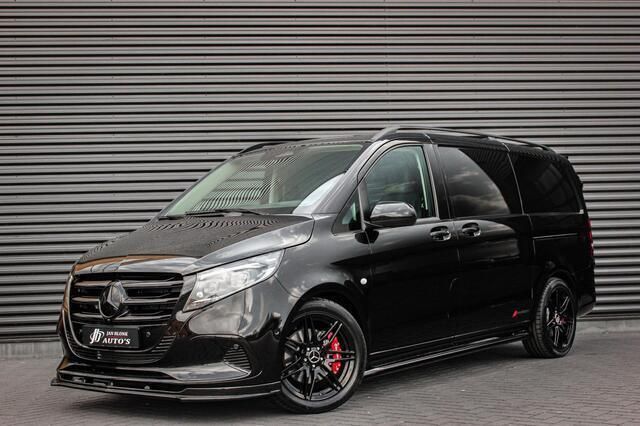 Zwart Nieuw 2024 Mercedes Vito AMG MPV | € 59.945 (Duur) - Afbeelding 1/4