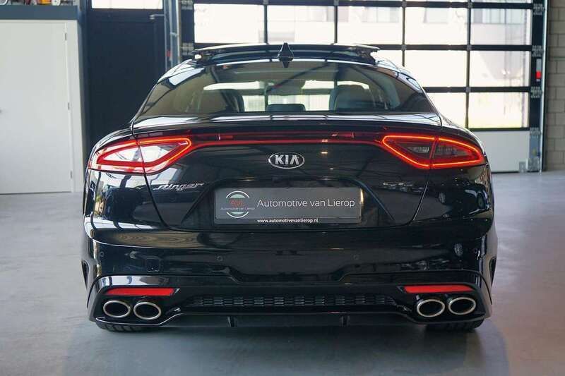Occasion Kia Stinger GT-Line 256 PK (188 kW) 2018 Zwart, metallic lak Hatchback