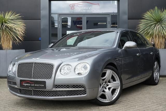 Grijs Gebruikt 2015 Bentley Flying Spur Sedan | € 69.950 - Afbeelding 1/4