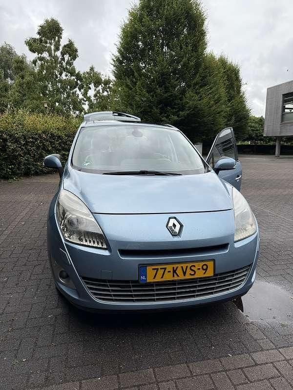 Gebruikt 2010 Renault Grand Scénic III Dynamique MPV | € 2.600 (Super prijs) - Afbeelding 1/4