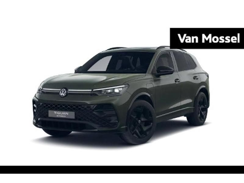 Groen Nieuw 2025 VW Tiguan R-line Edition SUV | € 58.800 (Duur) - Afbeelding 1/4