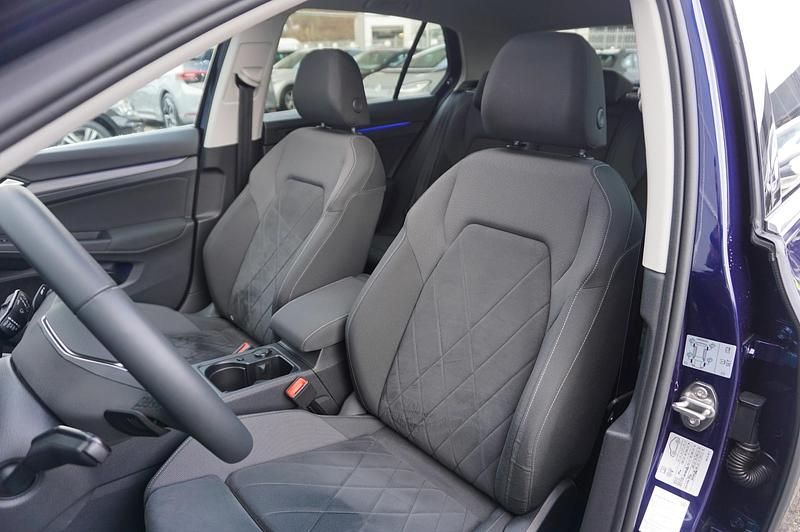 Occasion VW Golf VIII Style 2023 Blauw Hatchback