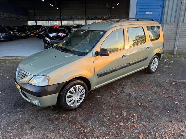 Beige Gebruikt 2008 Dacia Logan MCV Lauréate MPV | € 1.950 (Iets duurder) - Afbeelding 1/4