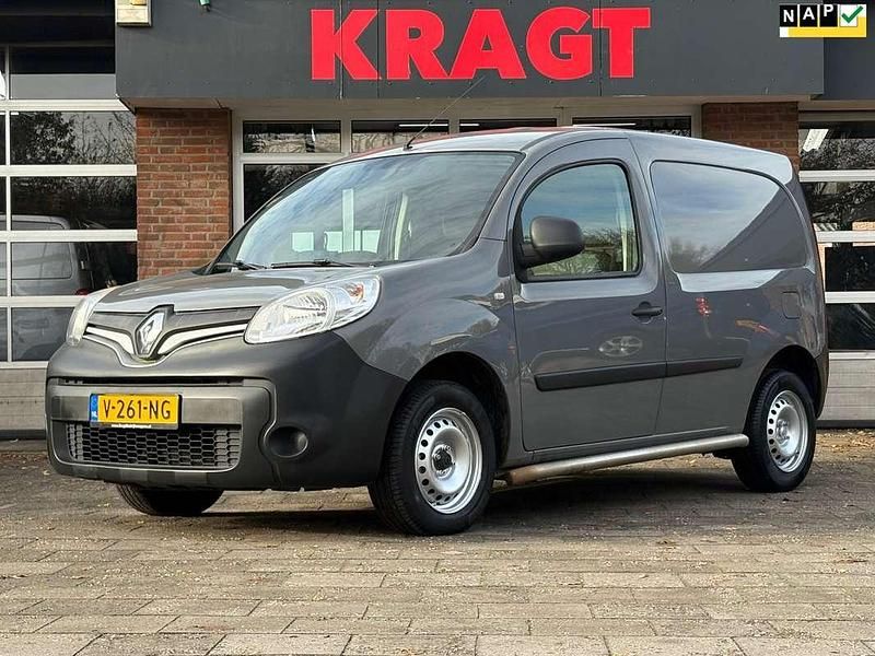 Grijs (metallic) Gebruikt 2018 Renault Kangoo Komfort Van | € 6.450 (Eerlijke prijs) - Afbeelding 1/4