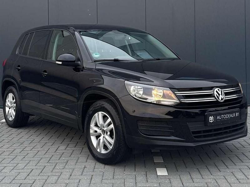 Zwart Gebruikt 2016 VW Tiguan Comfortline SUV | € 14.250 (Super prijs) - Afbeelding 1/4