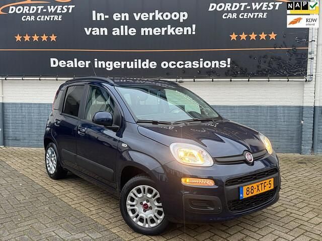 Blauw Gebruikt 2012 Fiat Panda Lounge Hatchback | € 5.500 (Eerlijke prijs) - Afbeelding 1/4