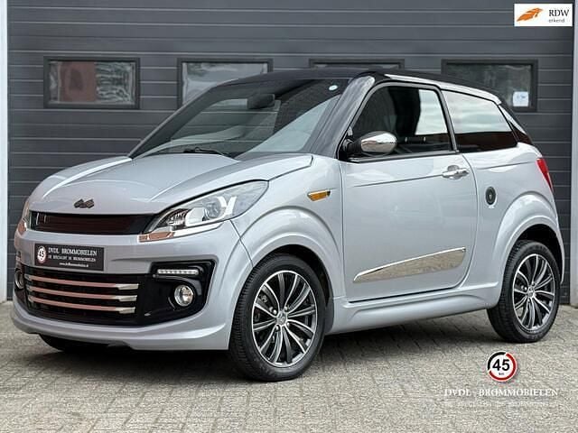 Zilver Gebruikt 2019 Ligier JS50 Hatchback | € 12.950 (Eerlijke prijs) - Afbeelding 1/4