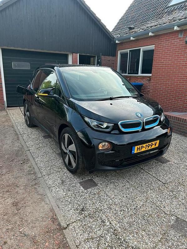 Occasion 2015 BMW i3 Hatchback | € 10.000 (Eerlijke prijs) - Afbeelding 1/4