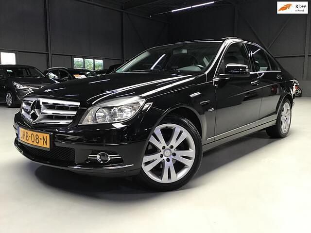 Zwart Gebruikt 2010 Mercedes C180 Avantgarde Sedan | € 10.500 (Eerlijke prijs) - Afbeelding 1/4