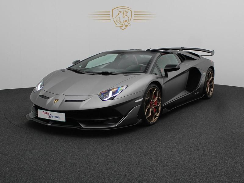 Grijs Gebruikt 2020 Lamborghini Aventador Cabriolet | € 705.000 - Afbeelding 1/4