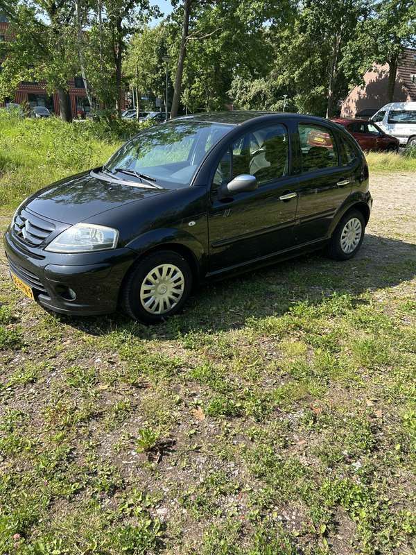 Zwart Gebruikt 2009 Citroën C3 Hatchback | € 2.000 (Eerlijke prijs) - Afbeelding 1/4