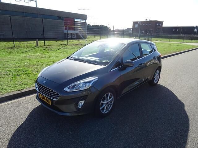 Grijs Gebruikt 2020 Ford Fiesta Titanium X Hatchback | € 7.895 - Afbeelding 1/4