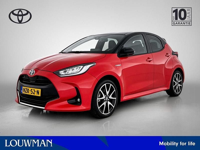Rood Gebruikt 2021 Toyota Yaris Hybrid Edition Hatchback | € 20.200 (Eerlijke prijs) - Afbeelding 1/3