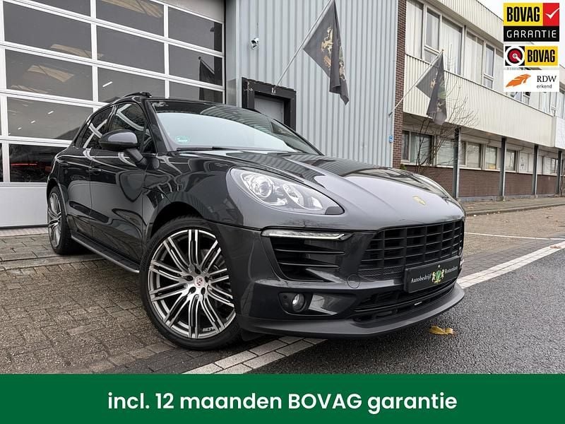 Grijs (metallic) Gebruikt 2017 Porsche Macan Turbo SUV | € 34.950 (Eerlijke prijs) - Afbeelding 1/4