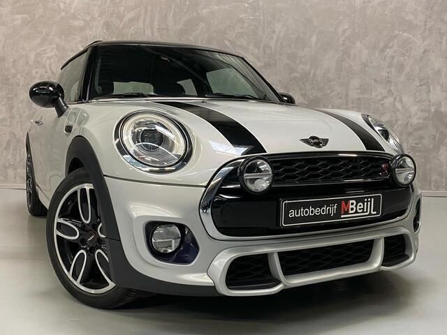 Occasion Mini Cooper Business 136 PK (100 kW) 2015 Wit Hatchback