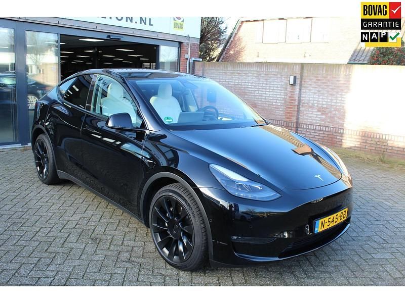 Zwart Occasion 2021 Tesla Model Y Long Range AWD SUV | € 31.950 (Eerlijke prijs) - Afbeelding 1/4