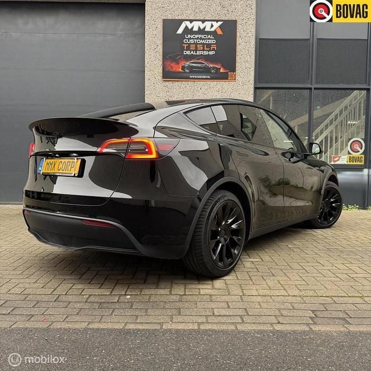 Occasion 2023 Tesla Model Y RWD SUV | € 34.999 (Eerlijke prijs) - Afbeelding 1/4