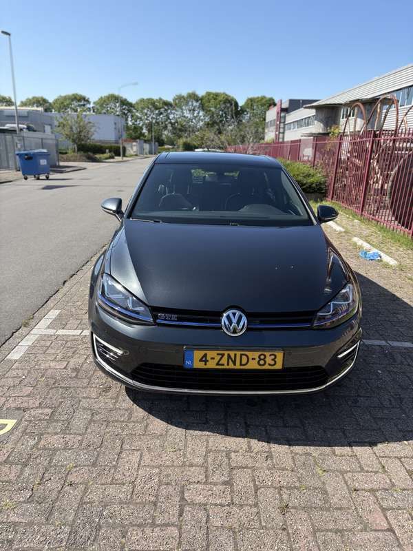 Grijs Gebruikt 2015 VW Golf VII GTE Stationwagen | € 8.450 (Super prijs) - Afbeelding 1/4