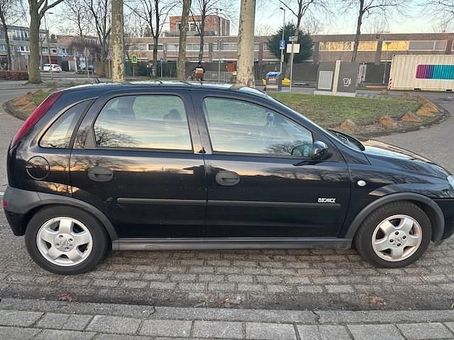 Occasion Opel Corsa Elegance 90 PK (66 kW) 2003 Zwart Hatchback