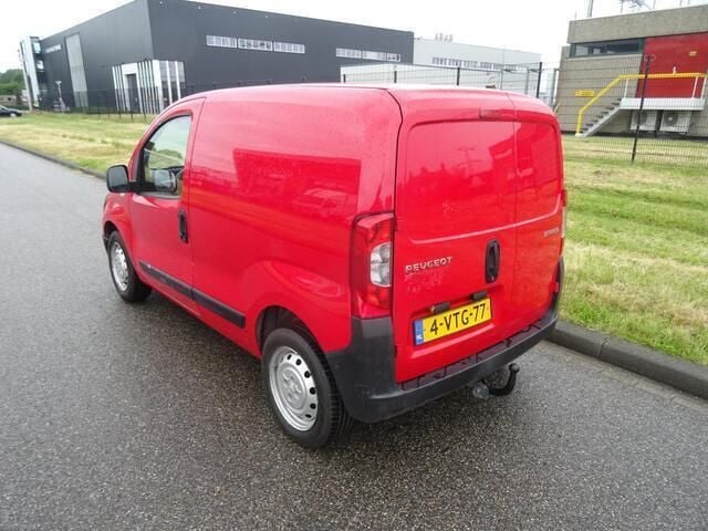 Occasion Peugeot Bipper 75 PK (55 kW) 2012 Rood MPV