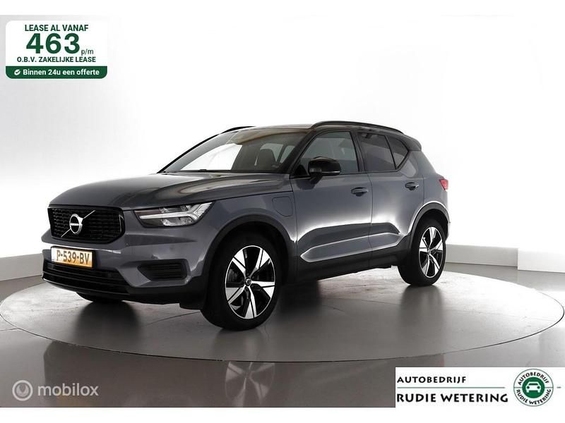 Grijs Gebruikt 2022 Volvo XC40 R-Design SUV | € 34.950 (Eerlijke prijs) - Afbeelding 1/4