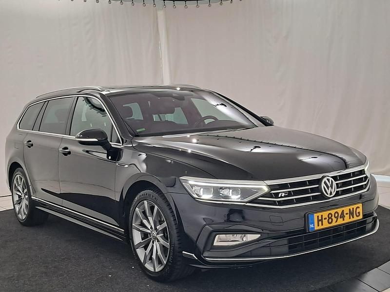 Occasion VW Passat Business 190 PK (139 kW) 2020 Zwart, metallic lak Stationwagen