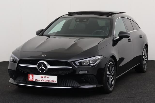 Zwart Gebruikt 2020 Mercedes CLA200 Stationwagen | € 26.995 (Goede deal) - Afbeelding 1/4