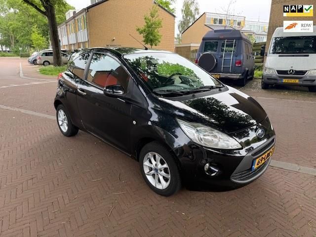 Zwart Gebruikt 2010 Ford Ka Hatchback | € 3.999 (Eerlijke prijs) - Afbeelding 1/4