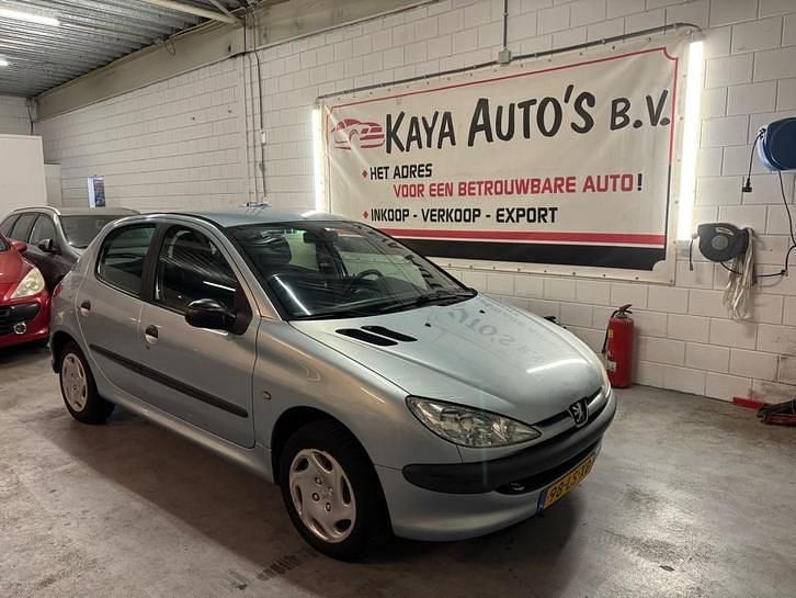 Gebruikt 2003 Peugeot 206 | € 999 (Eerlijke prijs) - Afbeelding 1/4