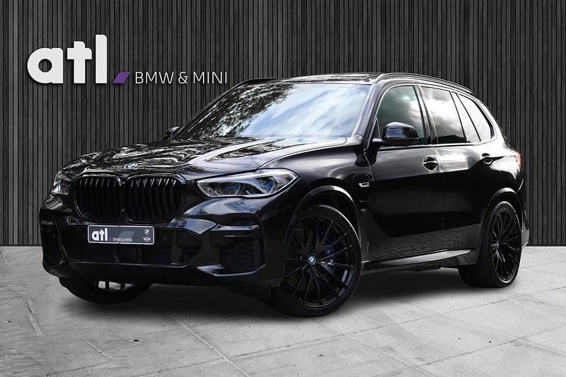 Zwart Gebruikt 2022 BMW X5 Executive SUV | € 69.950 (Iets duurder) - Afbeelding 1/4