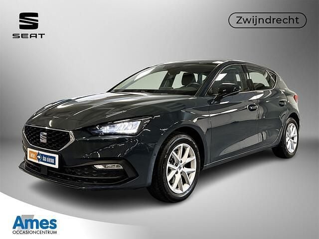 Blauw Gebruikt 2025 Seat Leon Style Hatchback | € 27.995 (Eerlijke prijs) - Afbeelding 1/2