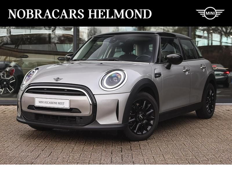 Grijs Occasion 2023 Mini Cooper Classic Hatchback | € 24.450 (Eerlijke prijs) - Afbeelding 1/4