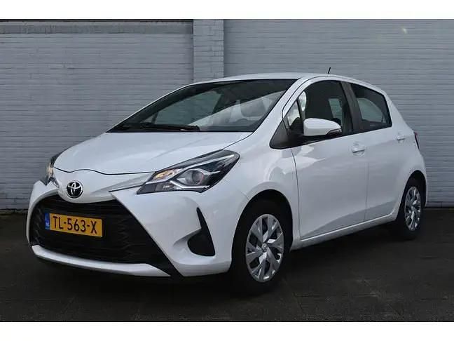 Wit Gebruikt 2018 Toyota Yaris Hatchback | € 12.499 (Eerlijke prijs) - Afbeelding 1/4