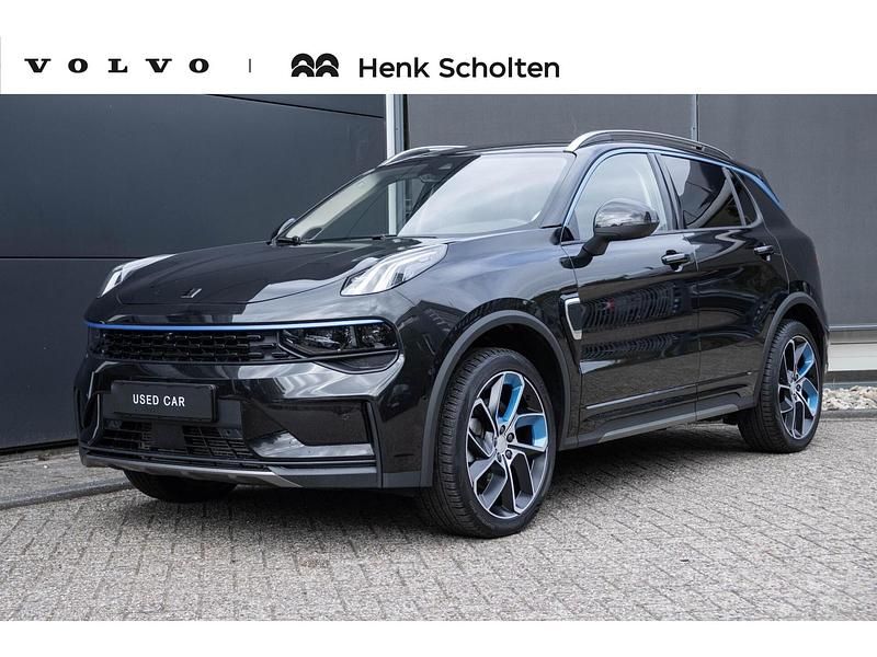 Zwart Gebruikt 2022 Lynk & Co 01 SUV | € 24.950 (Eerlijke prijs) - Afbeelding 1/4