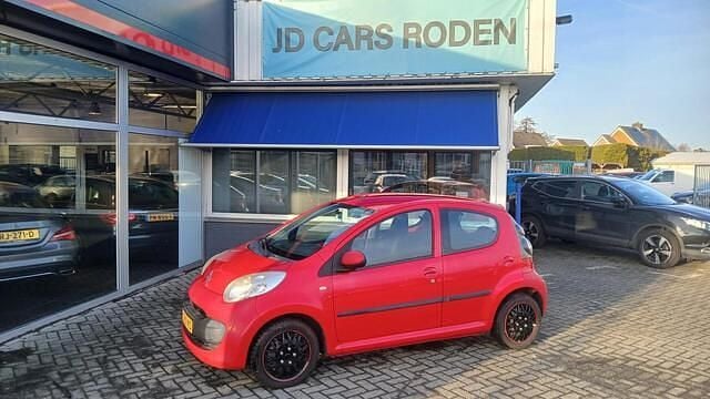 Rood Occasion 2008 Citroën C1 Hatchback | € 1.475 (Goede deal) - Afbeelding 1/4