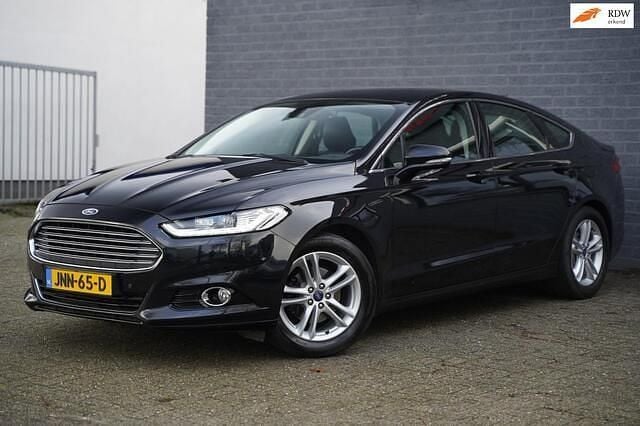 Zwart Gebruikt 2015 Ford Mondeo Titanium Hatchback | € 15.950 (Eerlijke prijs) - Afbeelding 1/4