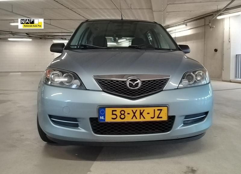 Blauw Gebruikt 2007 Mazda 2 Exclusive MPV | € 2.950 (Goede deal) - Afbeelding 1/4