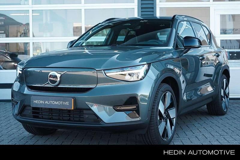 Groen Nieuw 2025 Volvo EX40 Plus SUV | € 54.995 - Afbeelding 1/4