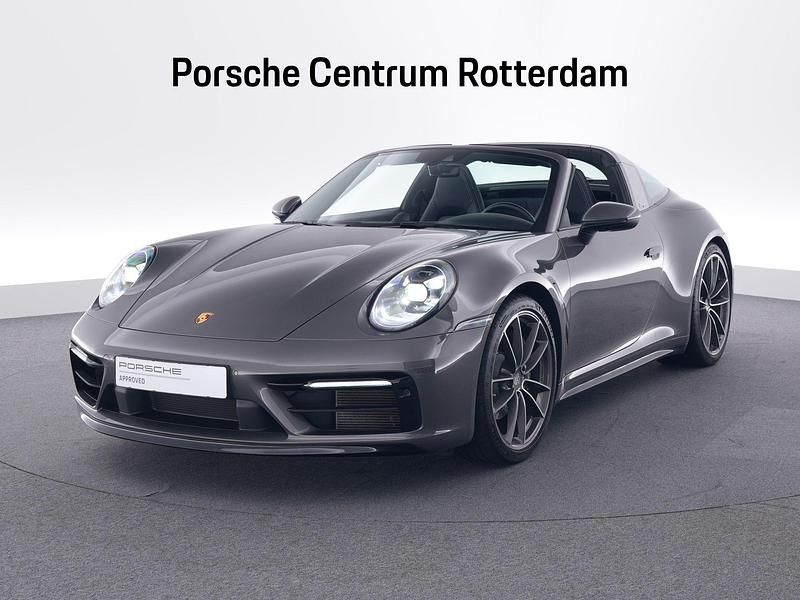 Grijs Gebruikt 2022 Porsche 911 Coupé | € 179.500 (Eerlijke prijs) - Afbeelding 1/4