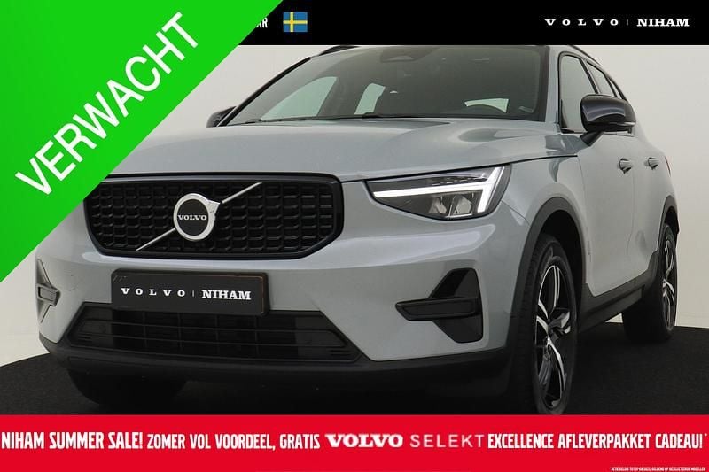 Grijs Gebruikt 2025 Volvo XC40 Plus SUV | € 44.890 (Goede deal) - Afbeelding 1/4