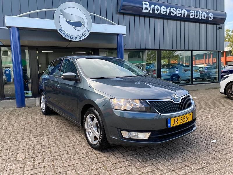 Grijs Gebruikt 2016 Skoda Rapid Joy Hatchback | € 10.950 (Eerlijke prijs) - Afbeelding 1/4