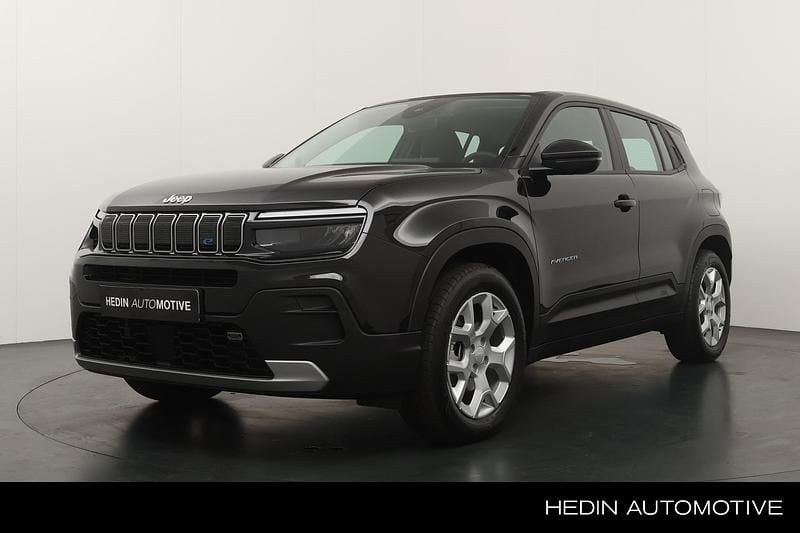 Zwart Gebruikt 2024 Jeep Avenger EV Altitude SUV | € 25.445 (Eerlijke prijs) - Afbeelding 1/4